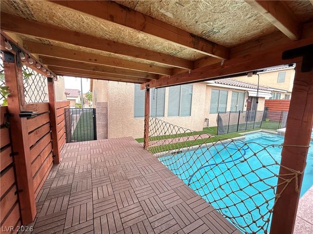 9224 Longhorn Falls Court, Las Vegas, NV 89149