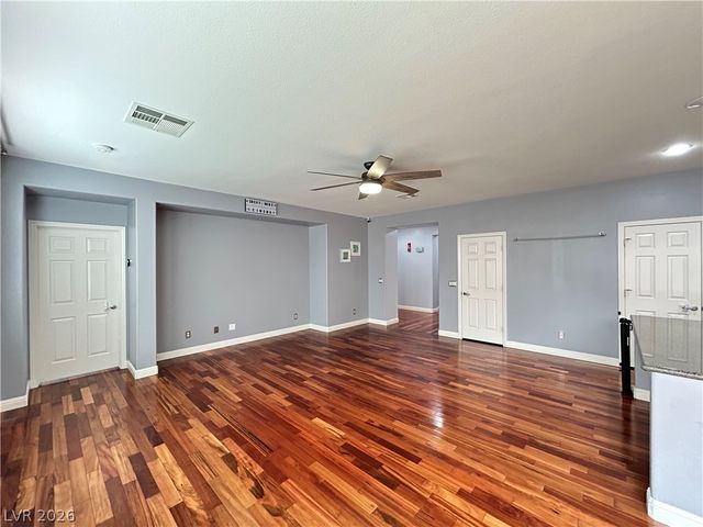 9224 Longhorn Falls Court, Las Vegas, NV 89149