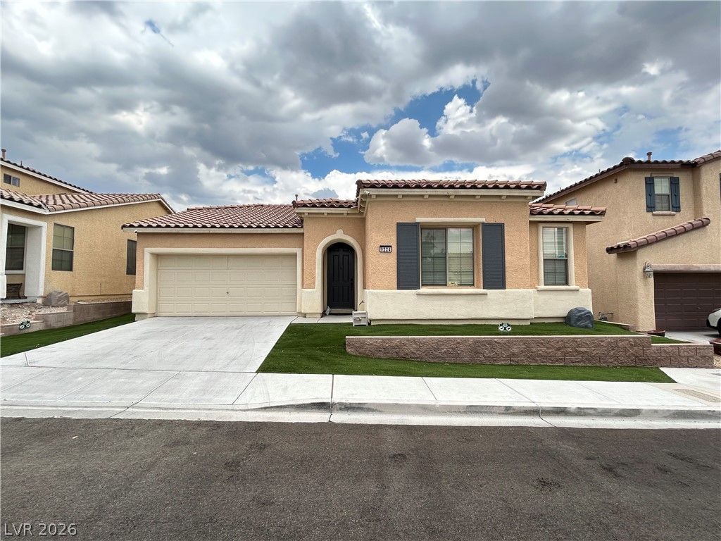9224 Longhorn Falls Court, Las Vegas, NV 89149