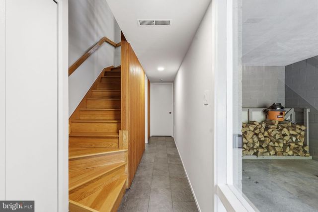 11510 MAPLE RIDGE RD, Reston, VA 20190