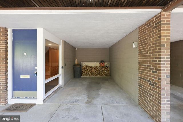 11510 MAPLE RIDGE RD, Reston, VA 20190
