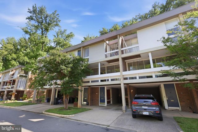 11510 MAPLE RIDGE RD, Reston, VA 20190