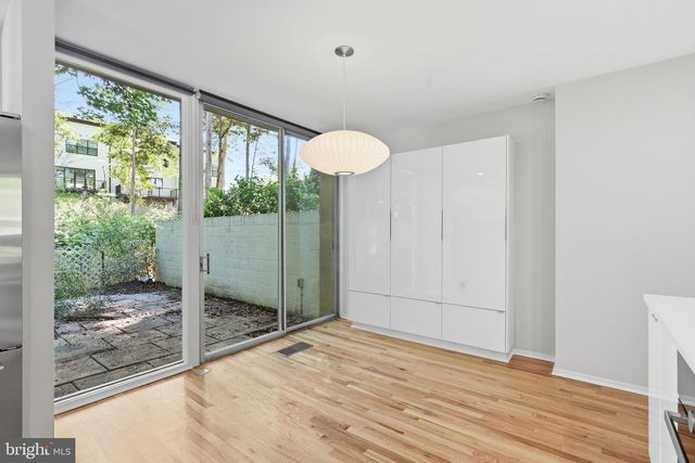 11510 MAPLE RIDGE RD, Reston, VA 20190