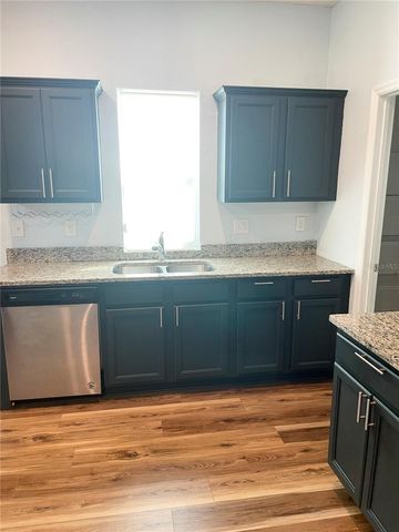 15725 PINE SISKIN LOOP, Mascotte, FL 34753