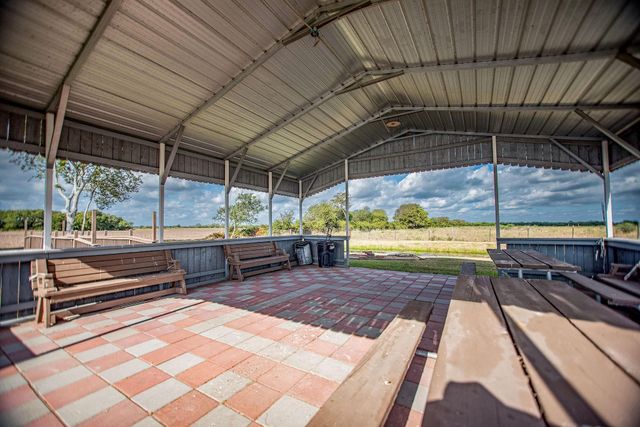 190 Hood Road, Inez, TX 77968