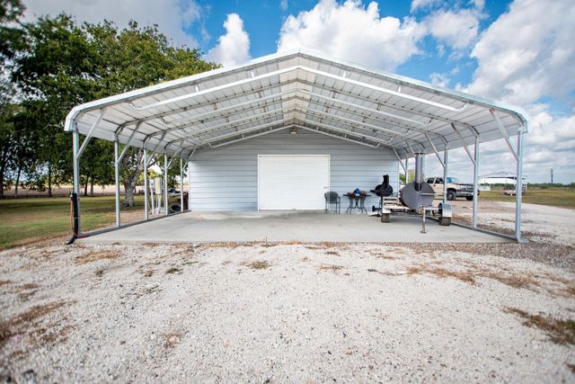 190 Hood Road, Inez, TX 77968