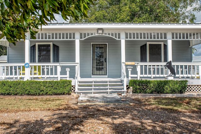 190 Hood Road, Inez, TX 77968