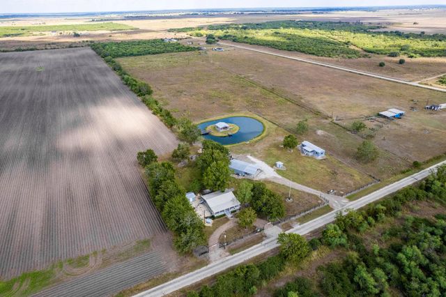 190 Hood Road, Inez, TX 77968