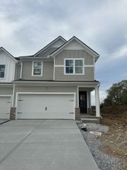 2131 Cheltenham Place, Columbia, TN 38401