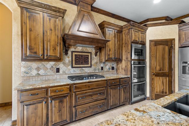 1317 Bluff Springs Drive, Fort Worth, TX 76052