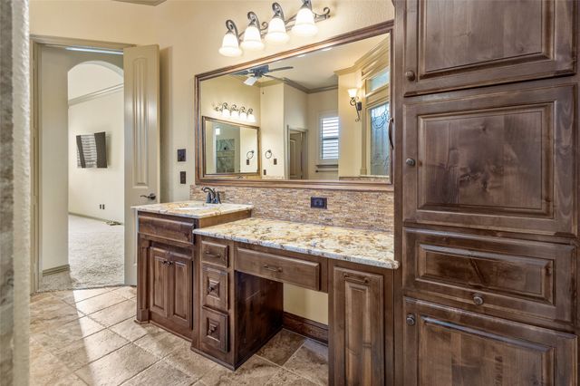 1317 Bluff Springs Drive, Fort Worth, TX 76052