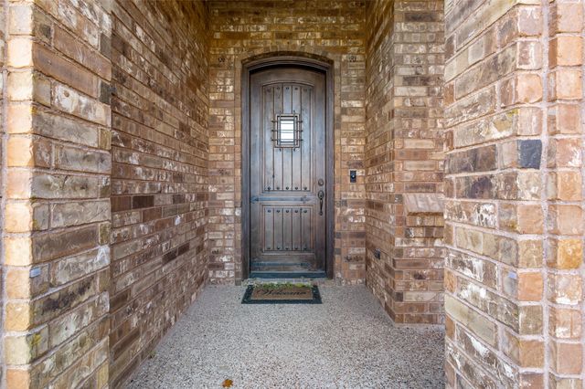 1317 Bluff Springs Drive, Fort Worth, TX 76052