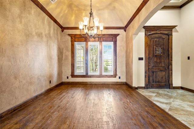 1317 Bluff Springs Drive, Fort Worth, TX 76052