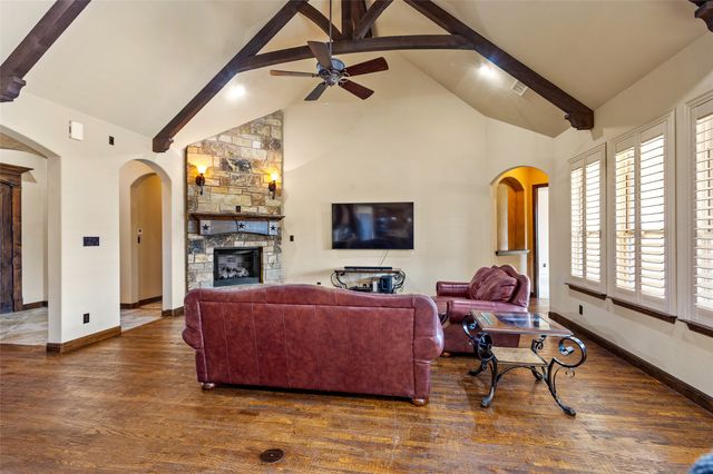 1317 Bluff Springs Drive, Fort Worth, TX 76052