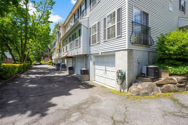 398 Cortlandt Avenue 8, Mamaroneck, NY 10543