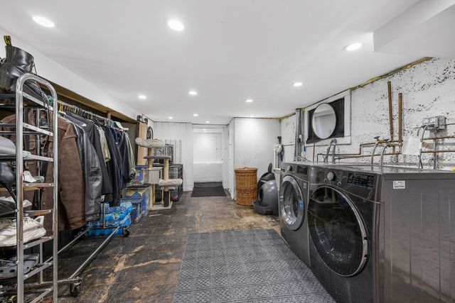 9201 S 52nd Avenue, Oak Lawn, IL 60453