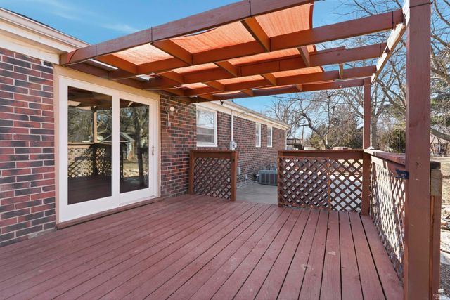 3018 James Avenue, Manhattan, KS 66502