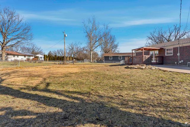 3018 James Avenue, Manhattan, KS 66502