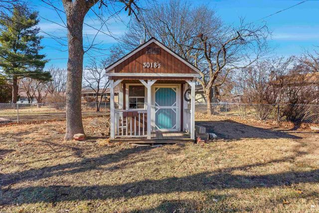 3018 James Avenue, Manhattan, KS 66502
