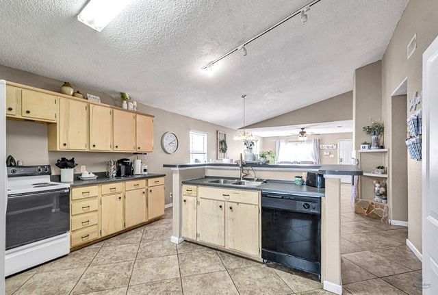 2124 Magill St, Odessa, TX 79764