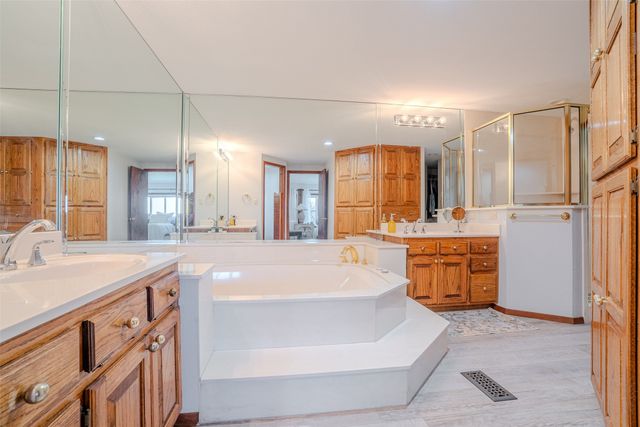6371 Beacon Vista Circle, Granbury, TX 76049