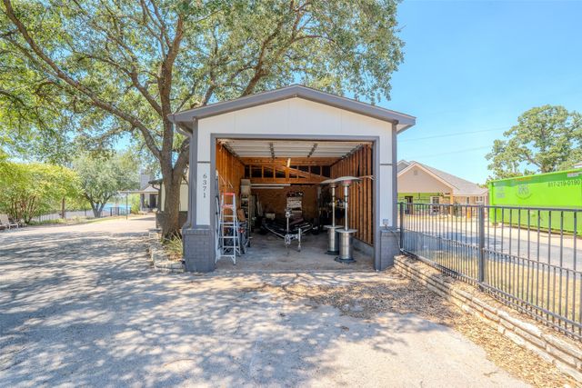6371 Beacon Vista Circle, Granbury, TX 76049