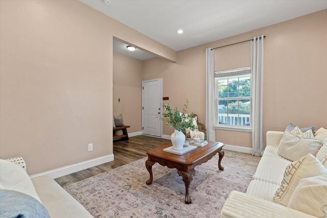 705 N Highland Park Avenue, Chattanooga, TN 37404