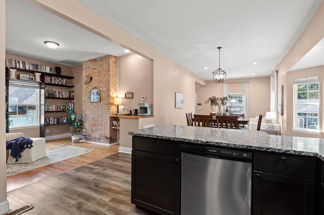 705 N Highland Park Avenue, Chattanooga, TN 37404
