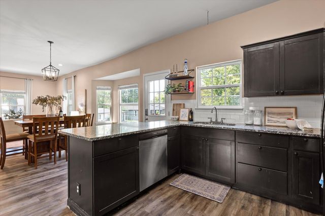 705 N Highland Park Avenue, Chattanooga, TN 37404