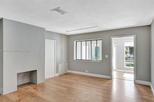 9040 Carlyle Avenue, Surfside, FL 33154