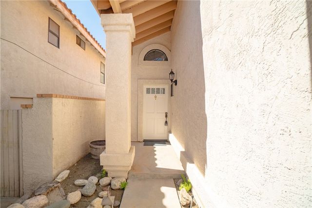 29105 Marilyn Drive, Canyon Country, CA 91387