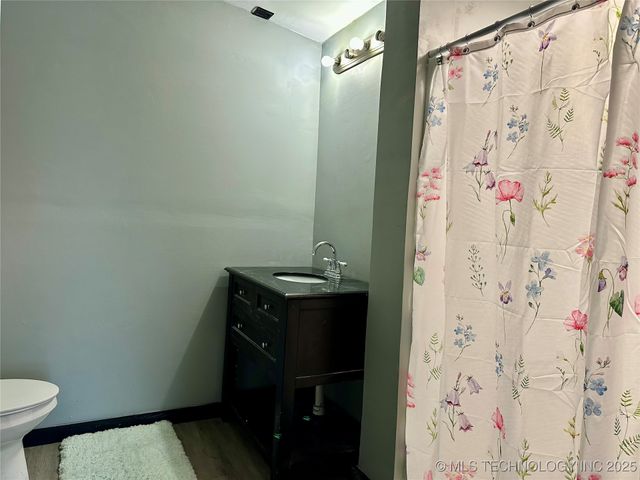 24094 N County Road 3350, Wynnewood, OK 73098