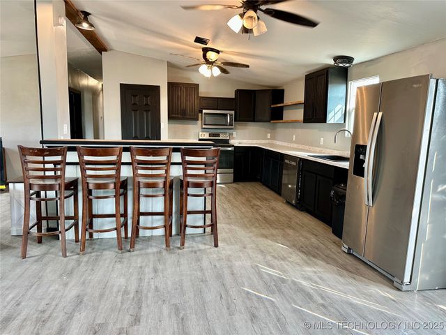 24094 N County Road 3350, Wynnewood, OK 73098