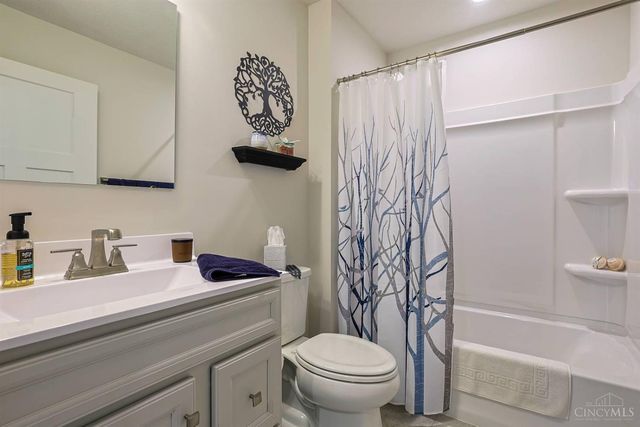 3275 Calistoga Lane, Hamilton, OH 45011