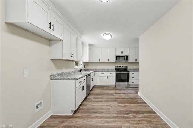 911 Harrison Crossroad Loop, Reidsville, NC 27230