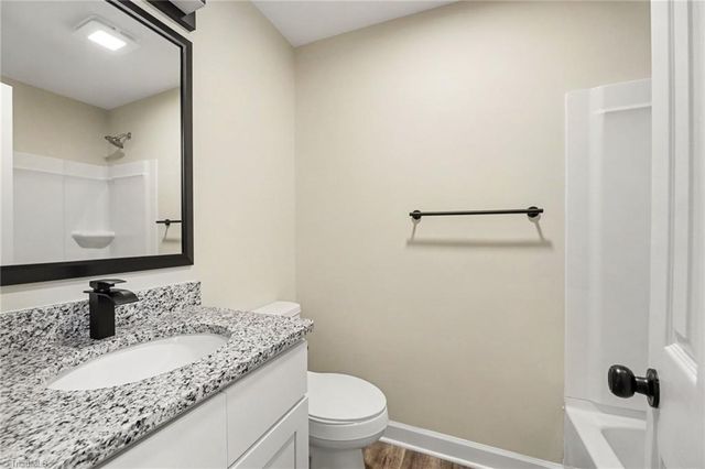 911 Harrison Crossroad Loop, Reidsville, NC 27230