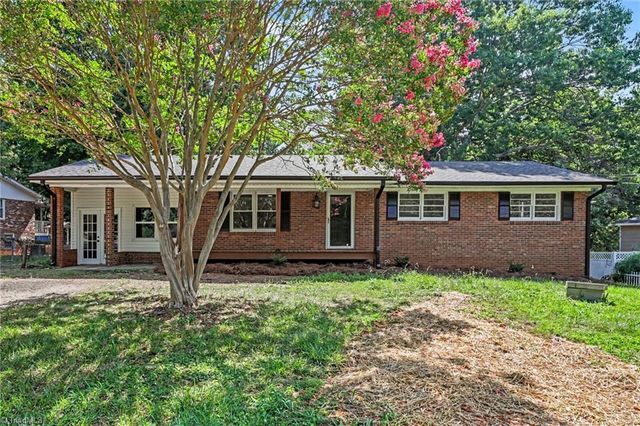 911 Harrison Crossroad Loop, Reidsville, NC 27230