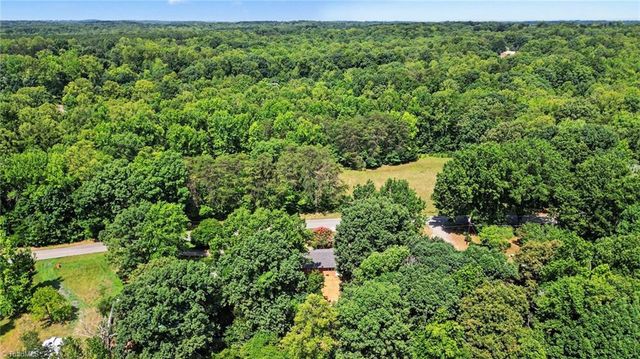 911 Harrison Crossroad Loop, Reidsville, NC 27230