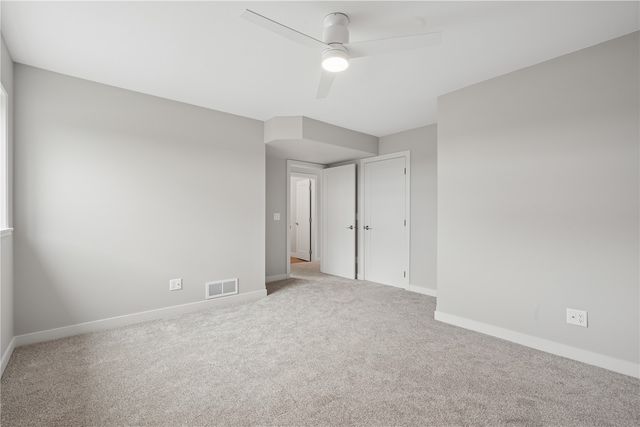 1537 Deerfield Dr, Fairfax, IA 52228