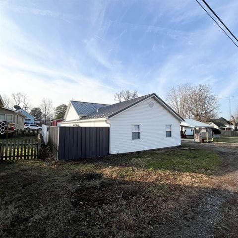 1111 E Elm Street, West Frankfort, IL 62896