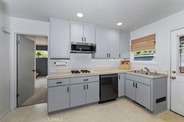 22680 Valley View, Crestline, CA 92325