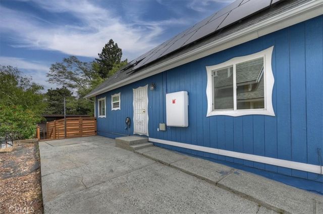 22680 Valley View, Crestline, CA 92325