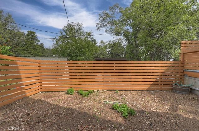 22680 Valley View, Crestline, CA 92325