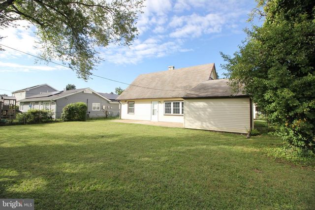16 BLOOMFIELD LN, Willingboro, NJ 08046