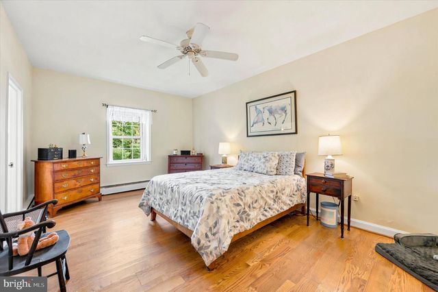 1646 FAIRVIEW RD, Glenmoore, PA 19343