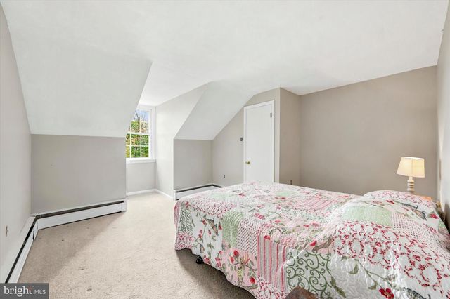 1646 FAIRVIEW RD, Glenmoore, PA 19343