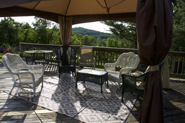 1646 FAIRVIEW RD, Glenmoore, PA 19343