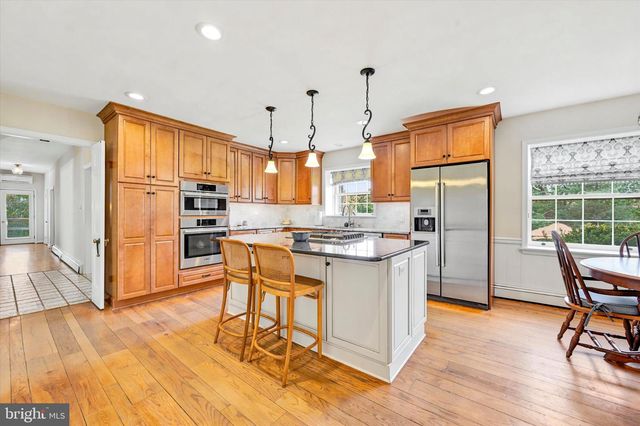 1646 FAIRVIEW RD, Glenmoore, PA 19343