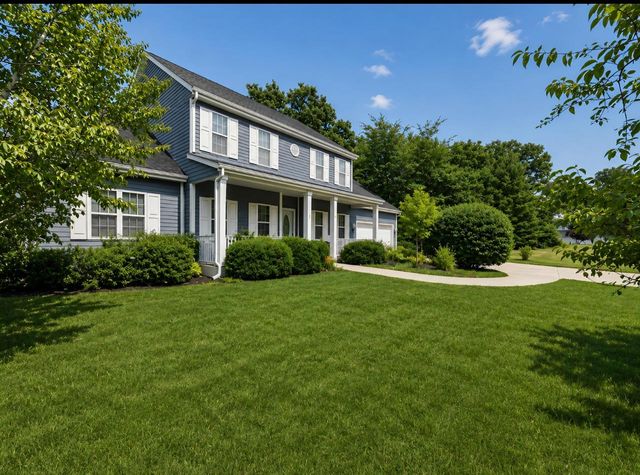 4848 W Woodland DRIVE, Franklin, WI 53132