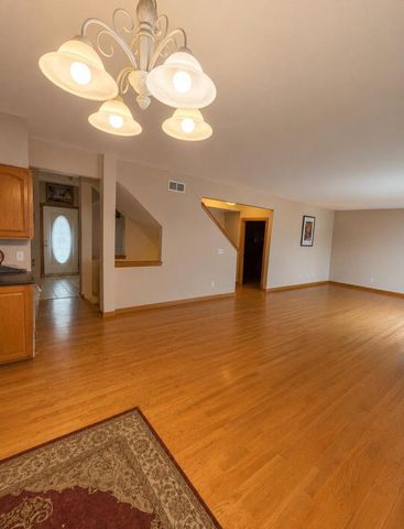 4848 W Woodland DRIVE, Franklin, WI 53132